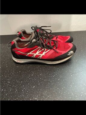 The north face cardiac fire, red trail, running shoes, men’s size 12